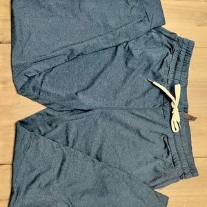 Vuori Performance Jogger size M